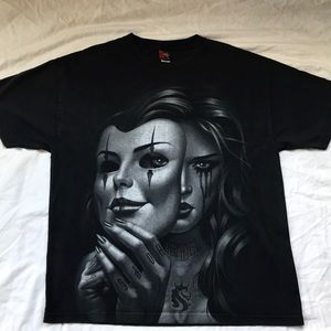 2 XL Graphic Tee’s